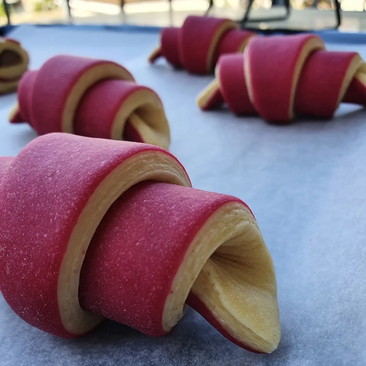 creation thumb for bicolour croissant
