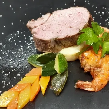 creation thumb for Surf & Turf vom Kalbsfilet und Garnele