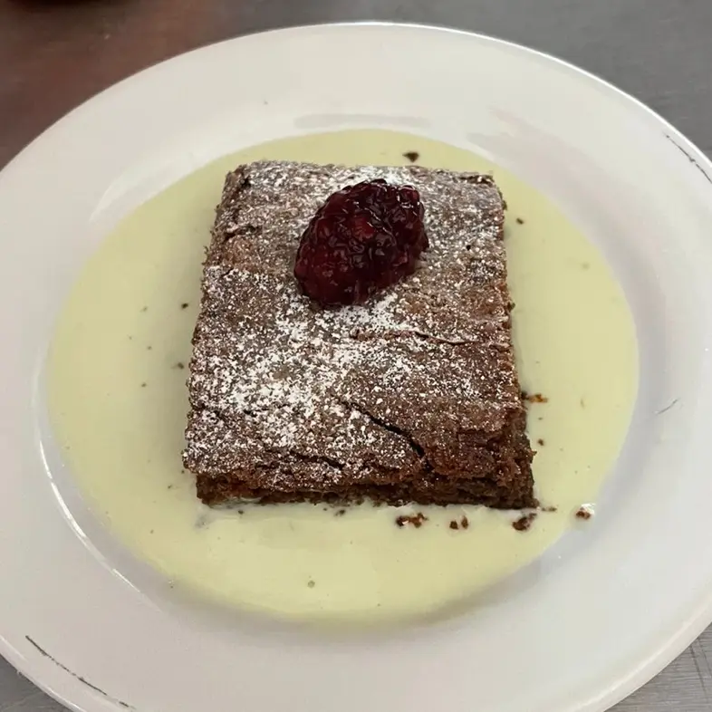 creation thumb for Brownie with Burnt Milk Sauce