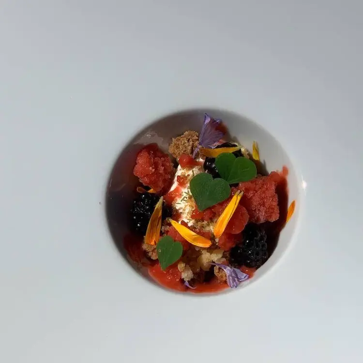 creation thumb for Cheesecake, Sorrel, Strawberry, Flowers