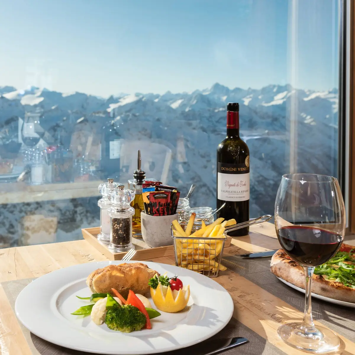 creation thumb for Almuerzo con vista ☀️ #RestaurantePanoramaTITLIS