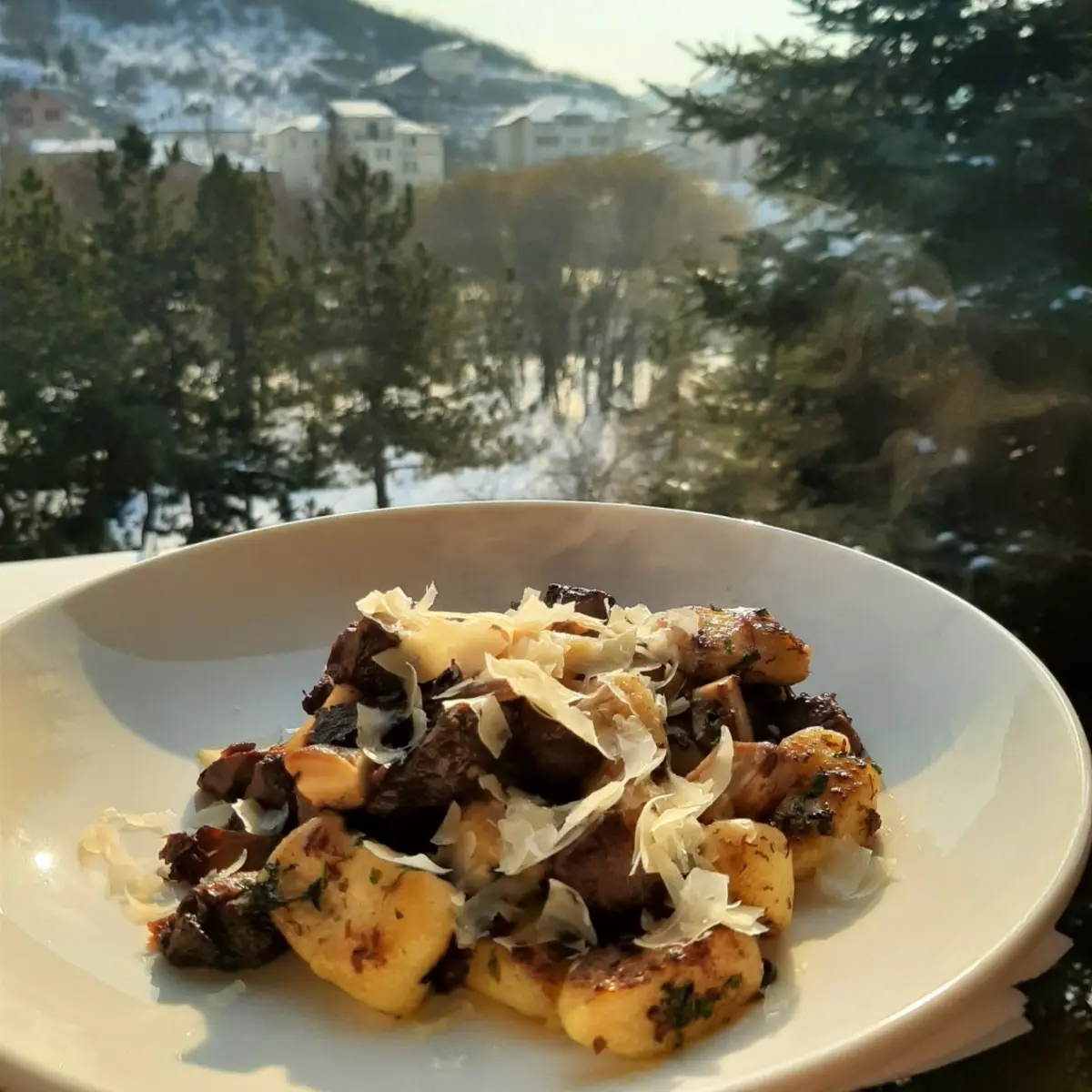 creation thumb for Gnocchi with beef cheeks