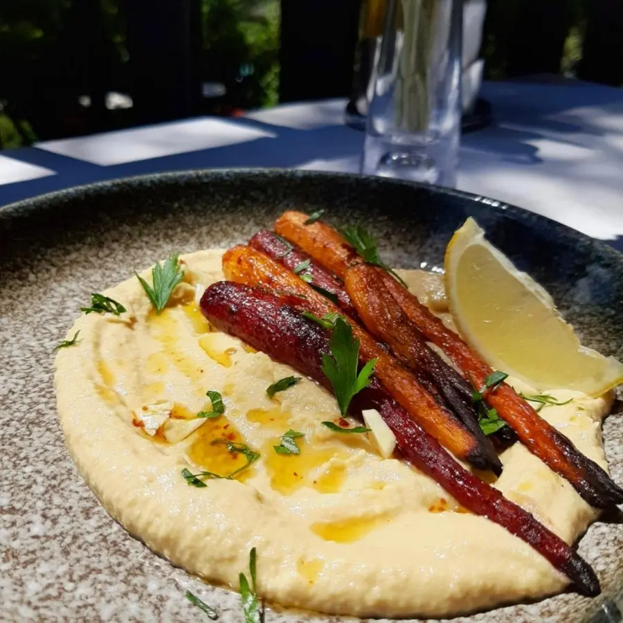 creation thumb for Chickpea hummus with caramelized carrots