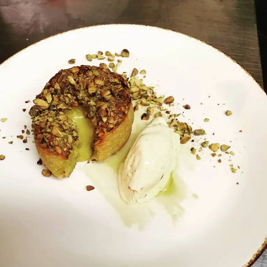 creation thumb for White chocolate and pistachio fondant (test)