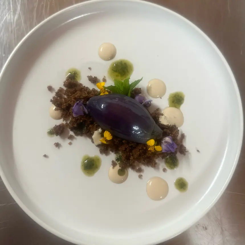 creation thumb for Stuffed onion, round crumble with Barolo