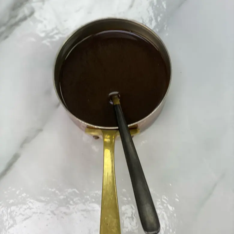 creation thumb for Onion sauce ( vegetarian demi glaze )