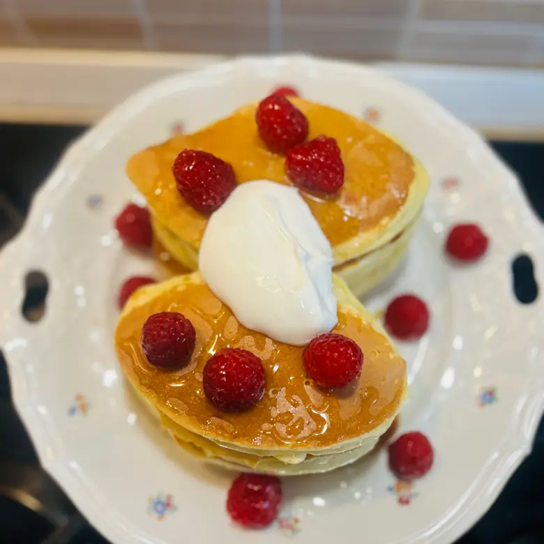 creation thumb for Raspberry and tonka pancakes