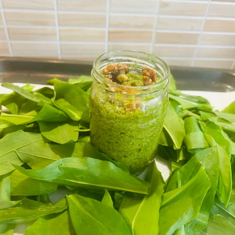 creation thumb for Pesto with Wild garlic