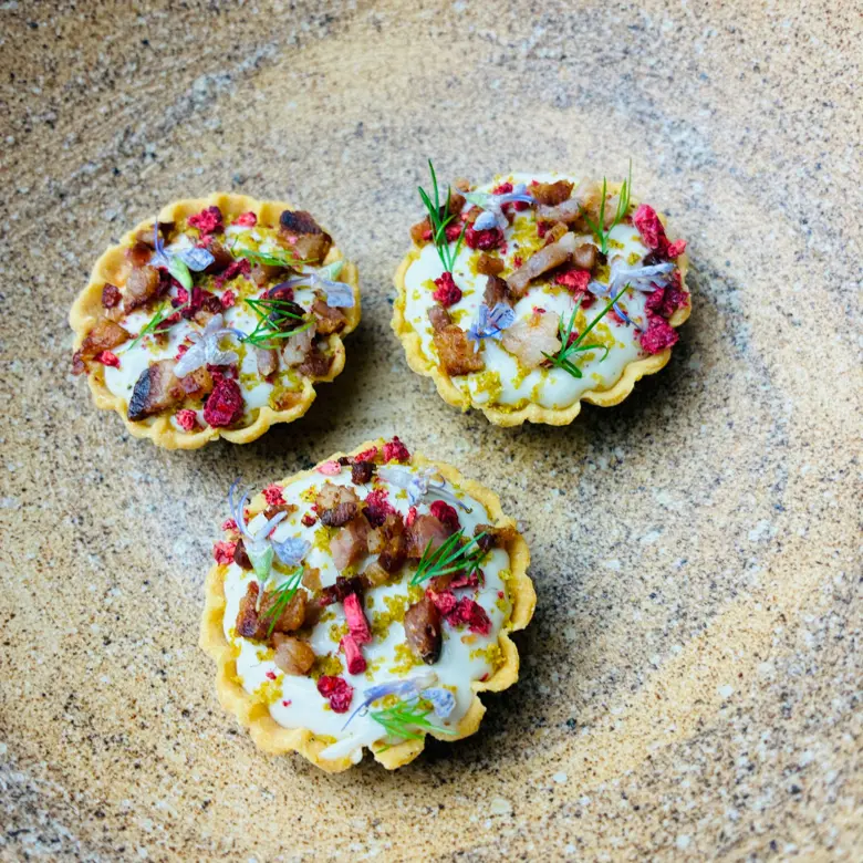 creation thumb for Amouse chesse, raspberry, pistachio, pancetta
