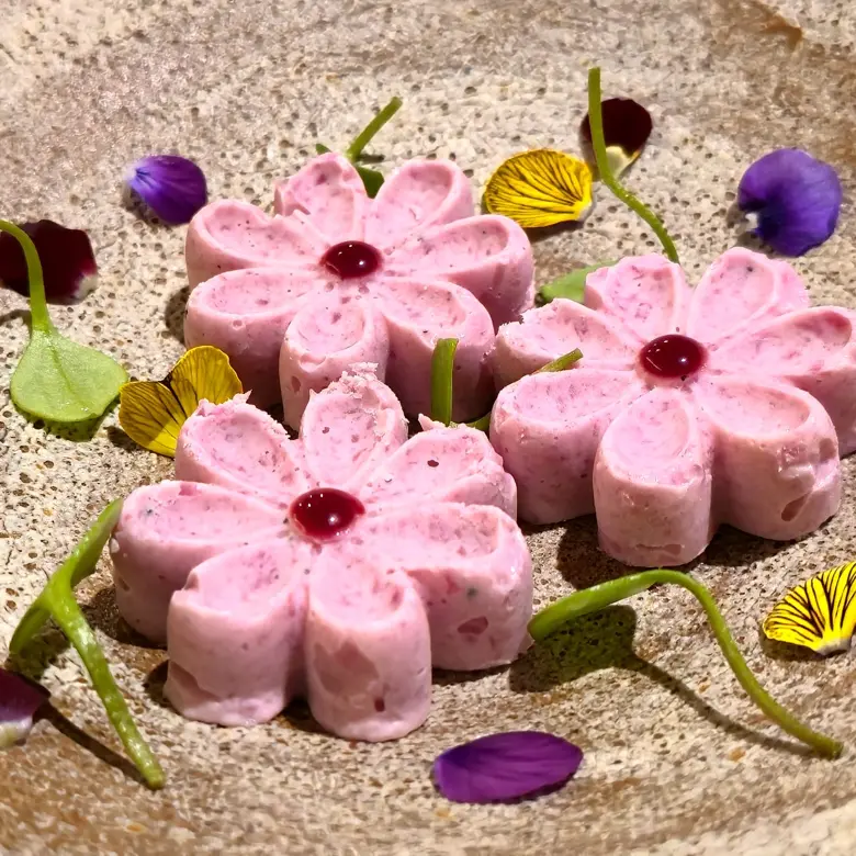 creation thumb for Spring red onion and butter