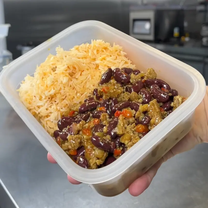 creation thumb for Chili Con Carne with Spicy Rice
