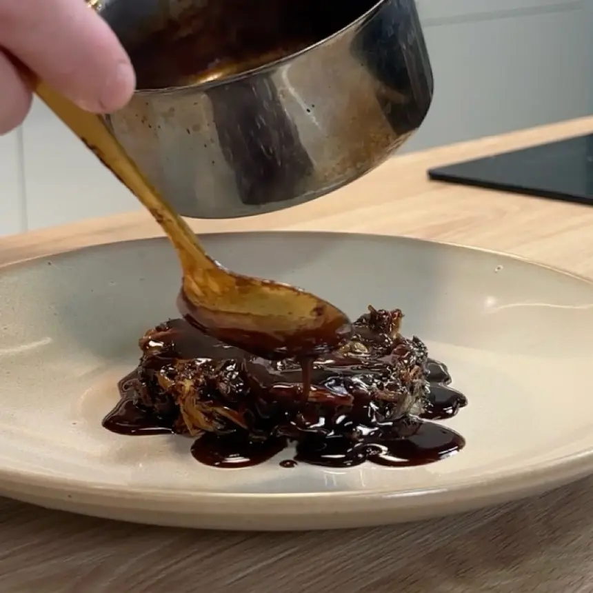 creation thumb for Red Wine Poultry Sauce