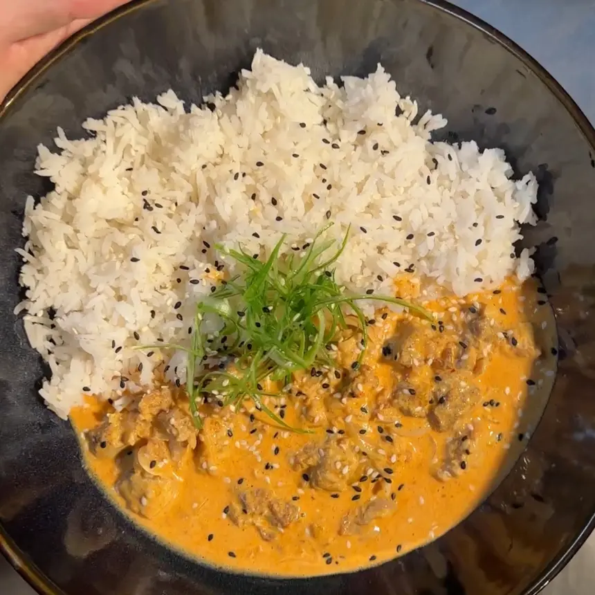 creation thumb for Chicken Thighs in Red Curry Coconut Sauce