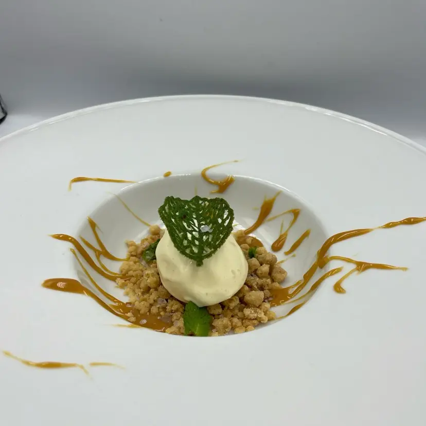 creation thumb for Gelato al timo con Crumble e caramello salato