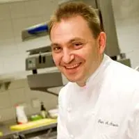 Peter Strauss