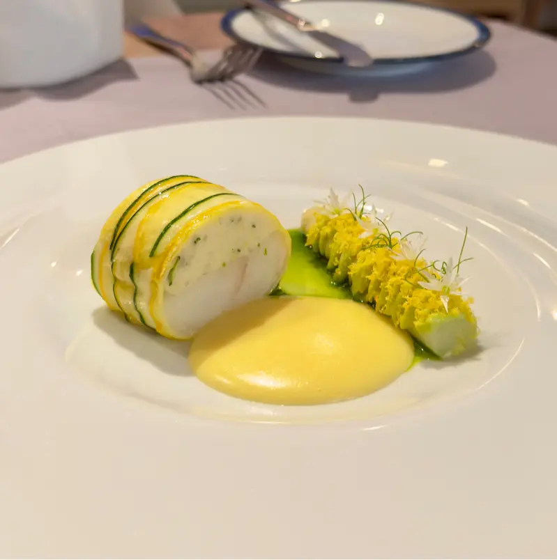 creation thumb for Turbot & Crevettes, Asperges, Hollandaise