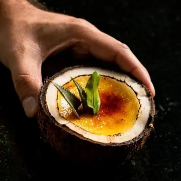 creation thumb for Crème Brûlée à la Noix de Coco
