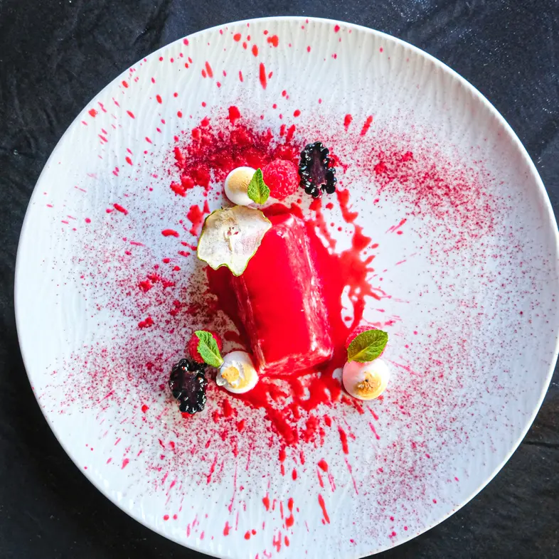 creation thumb for Semifreddo raspberries vanilla, white chocolate, meringue