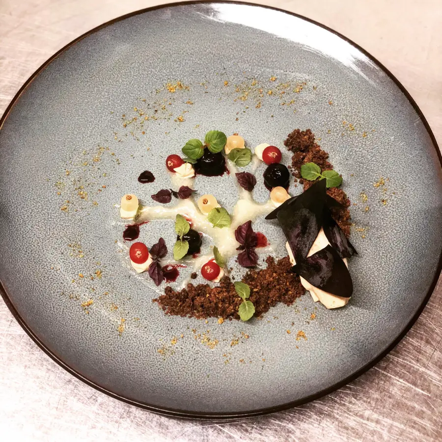 creation thumb for Dark chocolate, oxalys, dulcey , berries