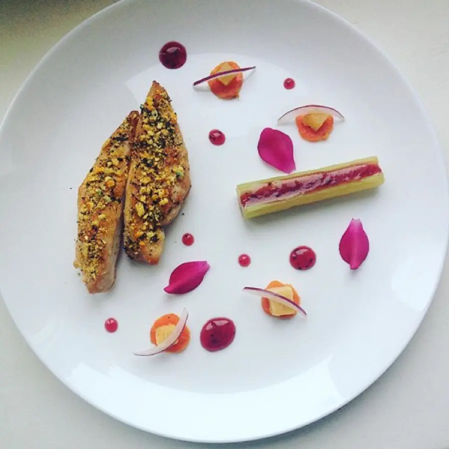 creation thumb for Chicken breast with rustic garnish