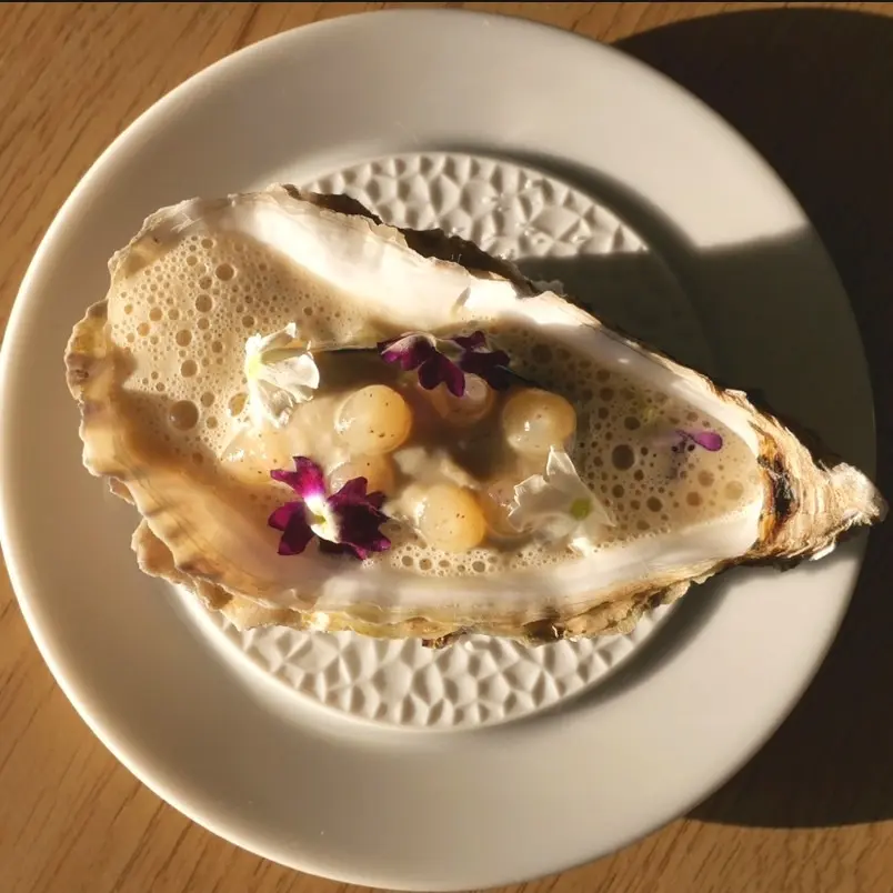 creation thumb for Poached Oysters with Kiwi and Champagne🦪🍾
