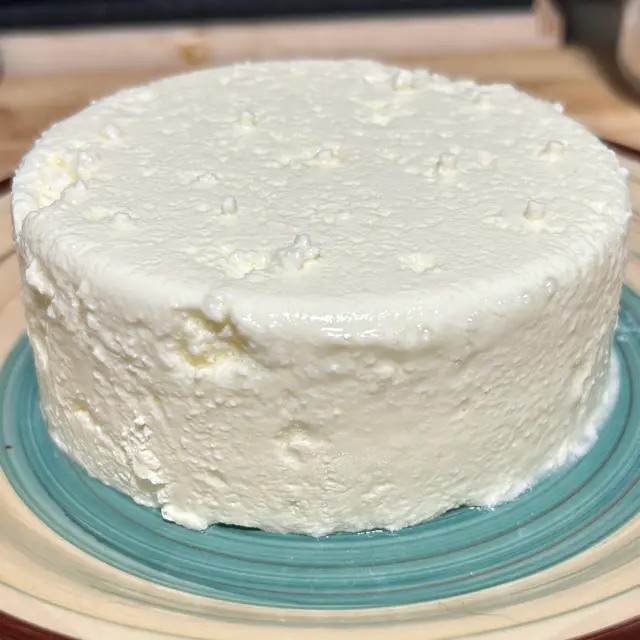 creation thumb for Homemade Ricotta