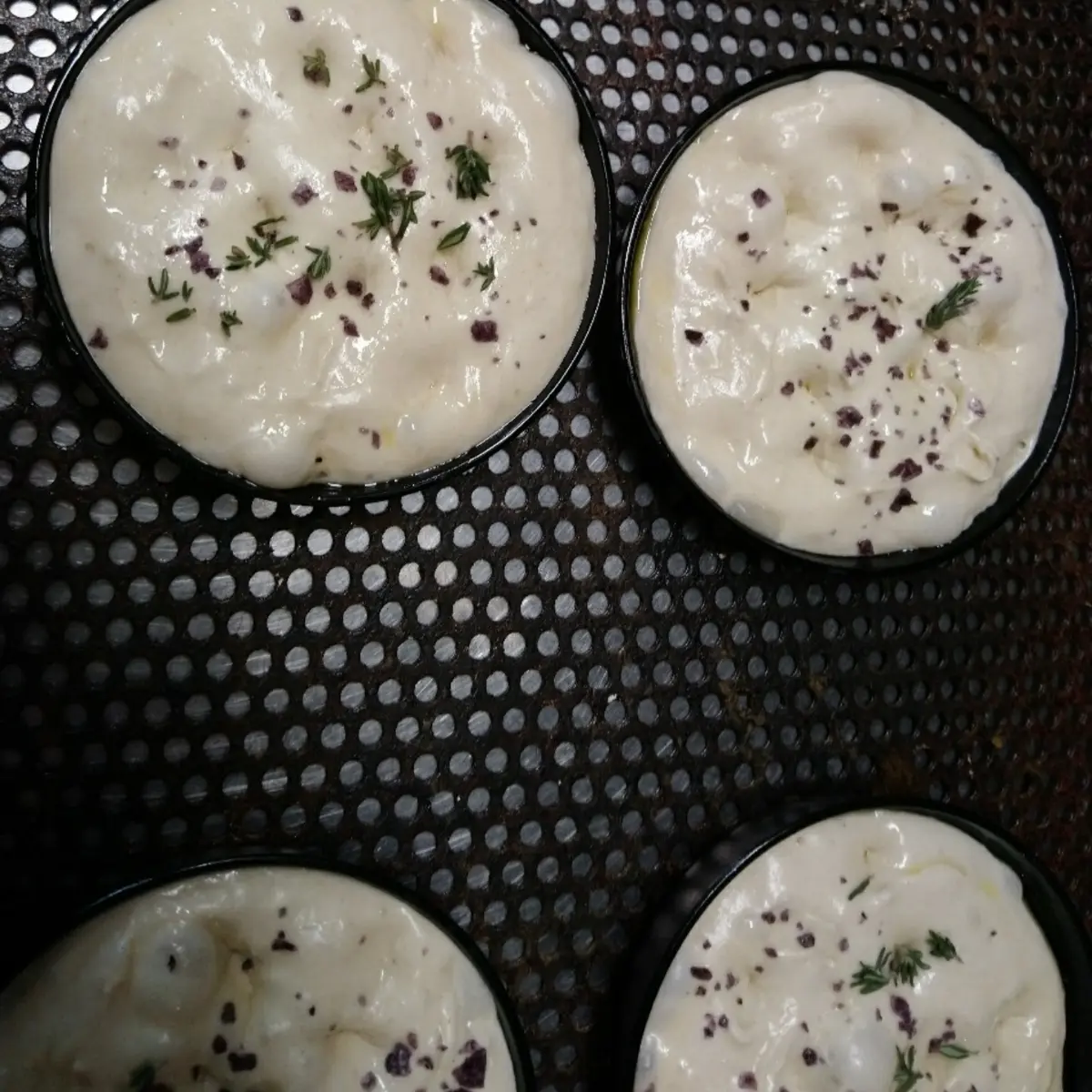 creation thumb for Sauerteig Brötchen