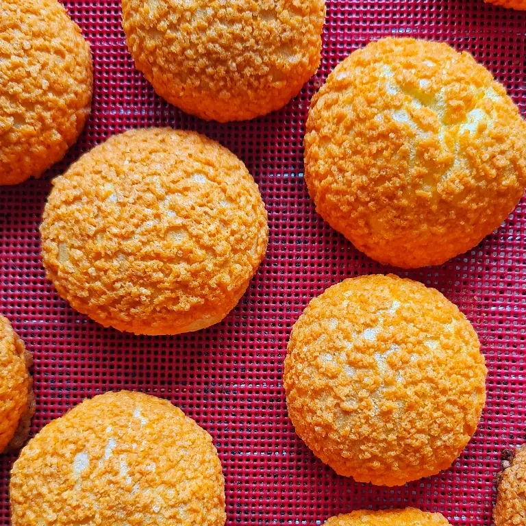 creation thumb for Choux craquelins à l'orange 🎃