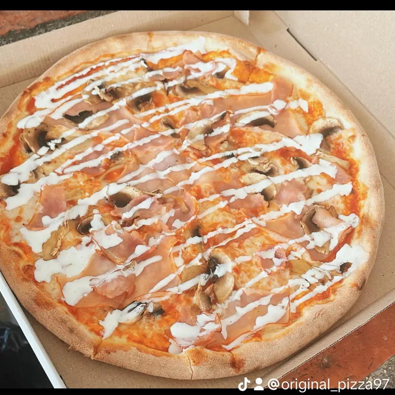 creation thumb for Pizza with bacon panna