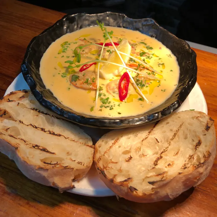 creation thumb for Creamy Garlic Chilli Prawns/Toasted Sourdough