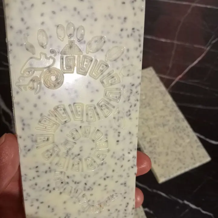 creation thumb for Lemon and chia white chocolate bars 🍋
