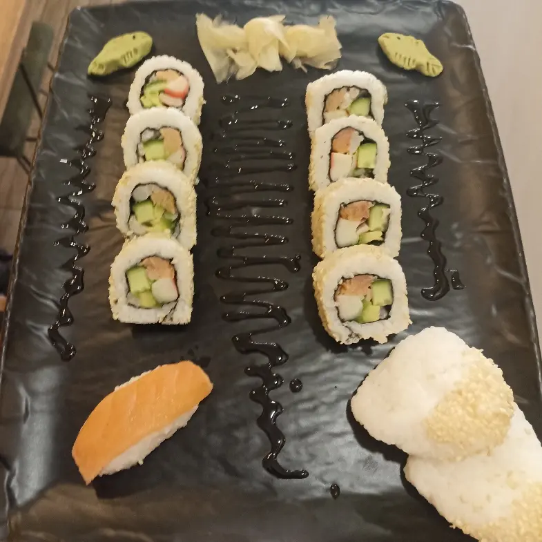 creation thumb for Mixed Sushi Plate 