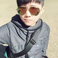 瑜 王