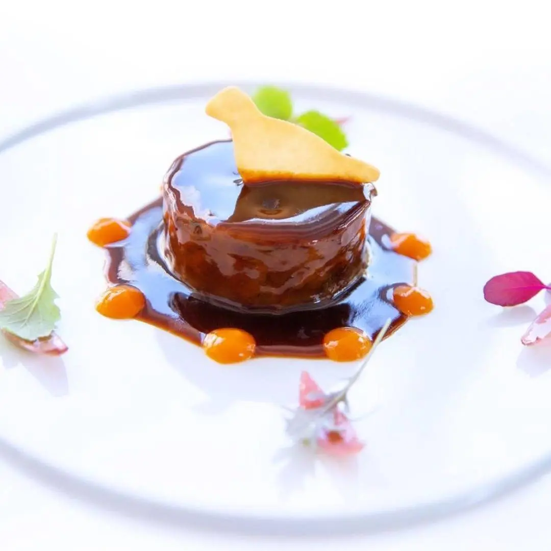creation thumb for Royale duck with Vesuvius apricot compote