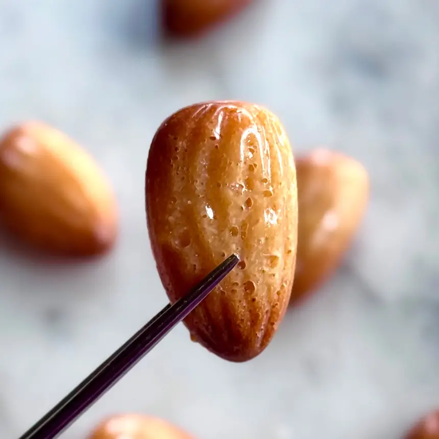 creation thumb for Almond Shaped Amaretti