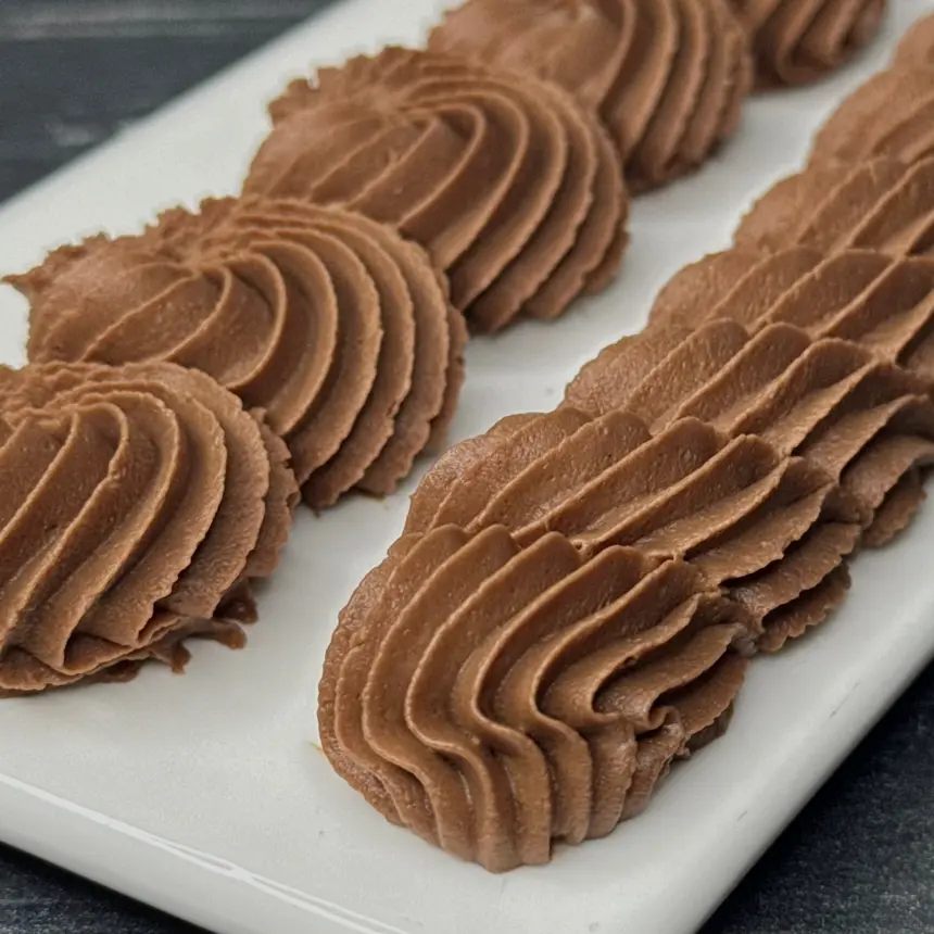 creation thumb for Peanut and Dark Chocolate Cremeux
