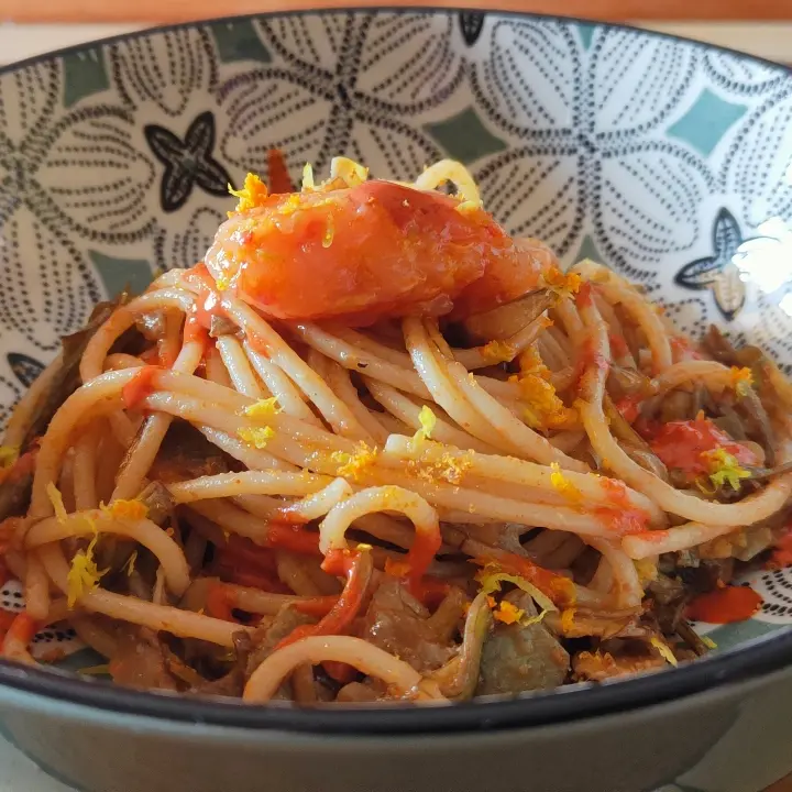 creation thumb for Spaghetti with Fresh Artichokes and Red Shrimp