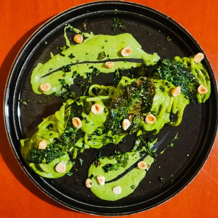 creation thumb for Square spaghetti with black cabbage cream