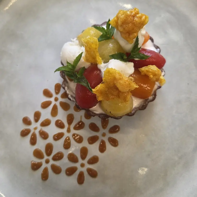 creation thumb for Chocolate, tomato and straciatella tartlet