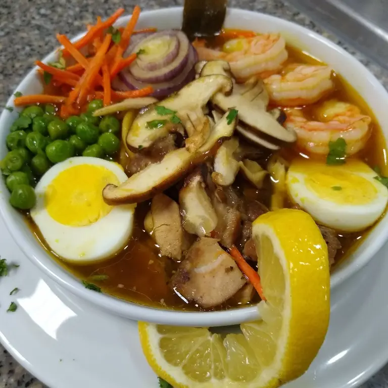 creation thumb for Meeresfrüchte- und Gemüse-Ramen-Schüssel