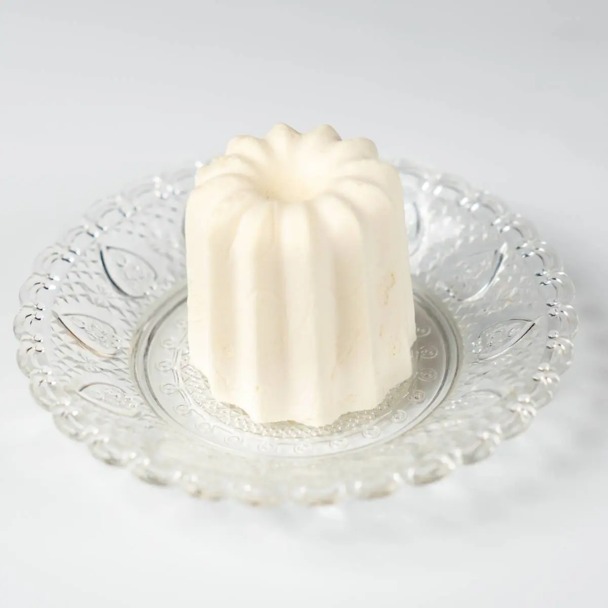 creation thumb for CANELÉ - double passion foam with coffee and mint, filled with passion fruit seeds and sunflower cake