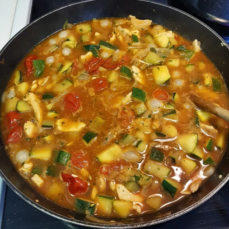 creation thumb for Chicken stew with inluences from south of France