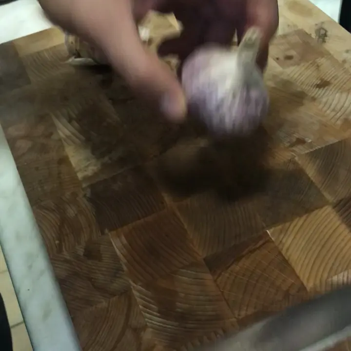creation thumb for Garlic Baker