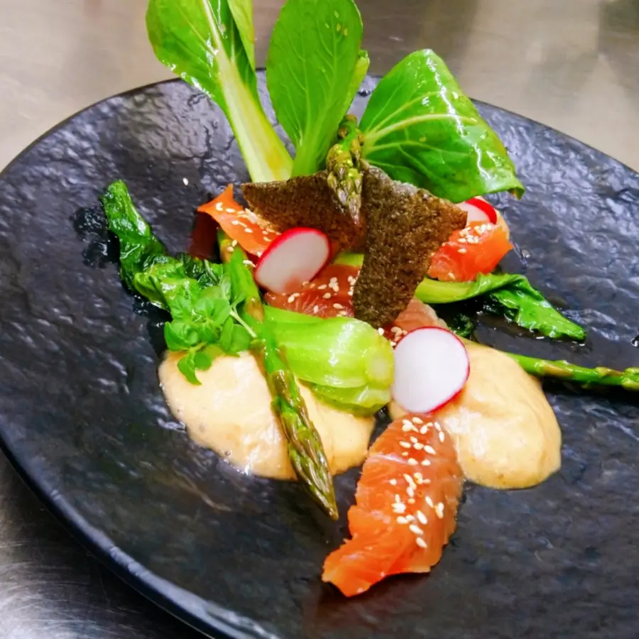 creation thumb for Gebeizter saibling/ miso espuma/ teriyaki /pak choi /thaispargel
