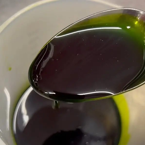 creation thumb for Dill Oil