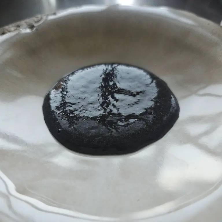 creation thumb for Squid ink Champagne sauce