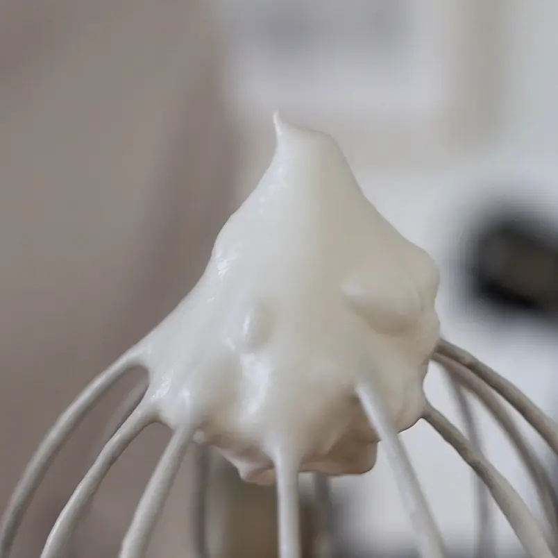 creation thumb for 3 Meringues, 3 Techniques: French vs Swiss vs Italian
