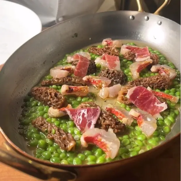 creation thumb for Salmonete flambée au Capucin avec graisse de jambon Joselito