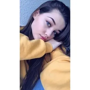 Alina Picker