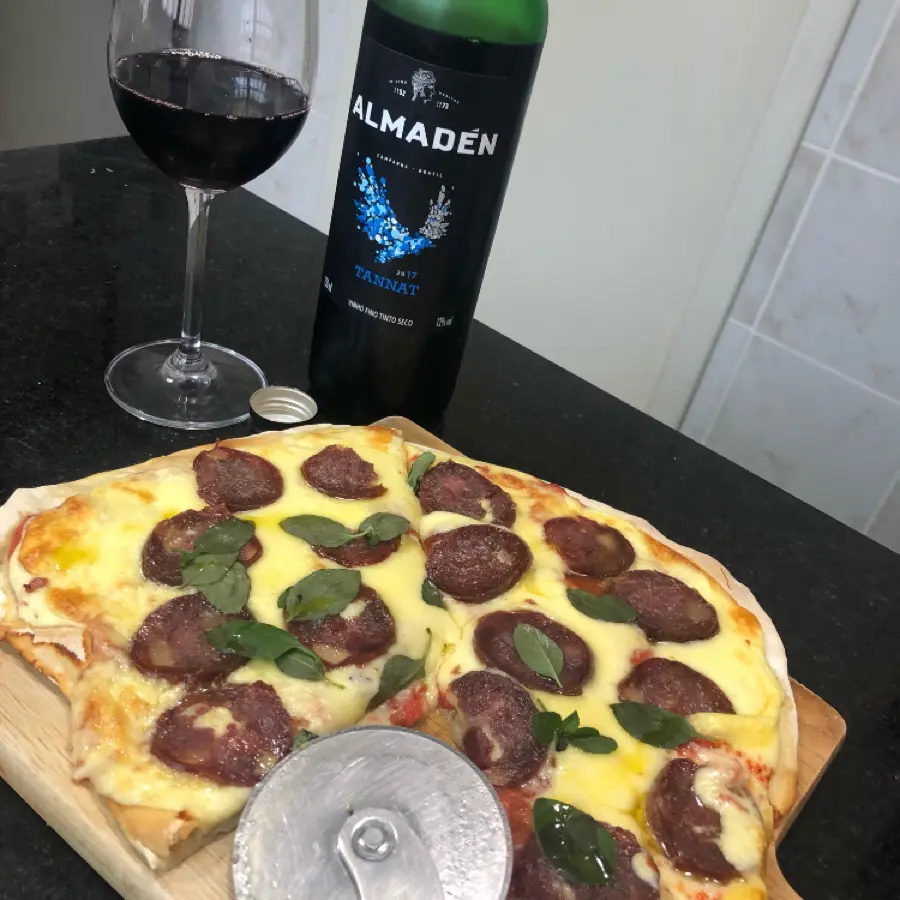 creation thumb for Pizza and wine.